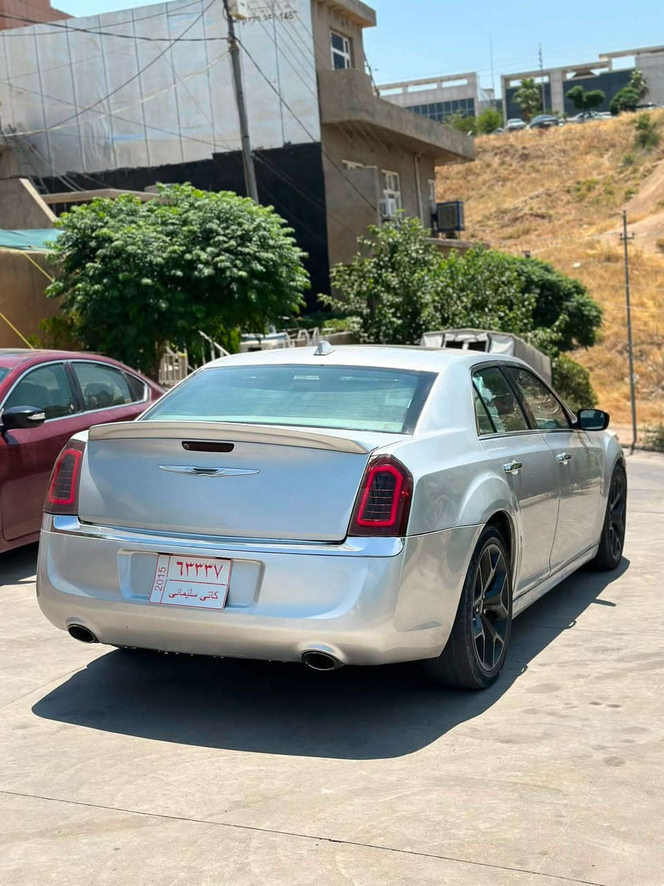 chrysler 300s
ئۆباما مواسەفات (s)
مۆدێل(٢٠١٤)
سەیارەکە بڕاوەیە
لایت (عەدەسە+لید)
شاشە گەورە
گێڕ ماوس
سەقف پانۆراما
سەیارەکە گێڕو مەکینەی بە شەرت
نرخ(٦٣)گەڵاو مەعامەلەیەکی کەم
بۆ زانیاری زیاتر پەیوەندی بکە بە (***********)
