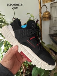 SKECHERS  saiz..41 26.cm سعر القطعه..فقط 30الف فقط 30الف مع التوصيل  ل...