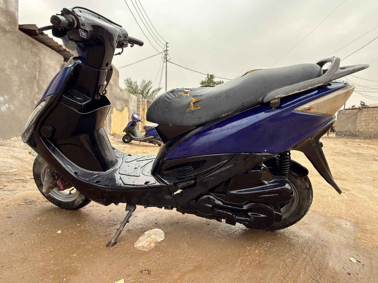 دراجة G4 للبيع
المحرك مجفّت 
سعره 300
***********
