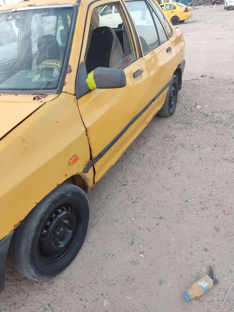 السلام عليكم سياره سايبه للبيع في البصره الزبير ماكينه بيها شويه تبخير سنويتها سنويتها ضايعه وبيها واجهه من المرور سعرها ست ورقات وبيها مجال قليل رقم الهاتف ***********
