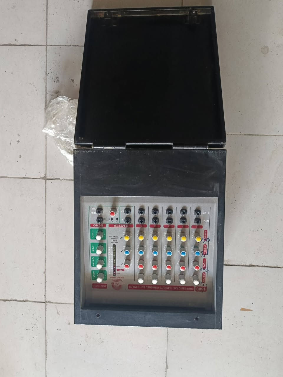 للبيع من رخصة الادمن سماعات +مكاسر السعر بلتعليق


**إذا كنت صاحب هذا الإعلان وتريد حذفه لأي سبب، رجاءا أرسل رسالة إلى الدعم الفني**
