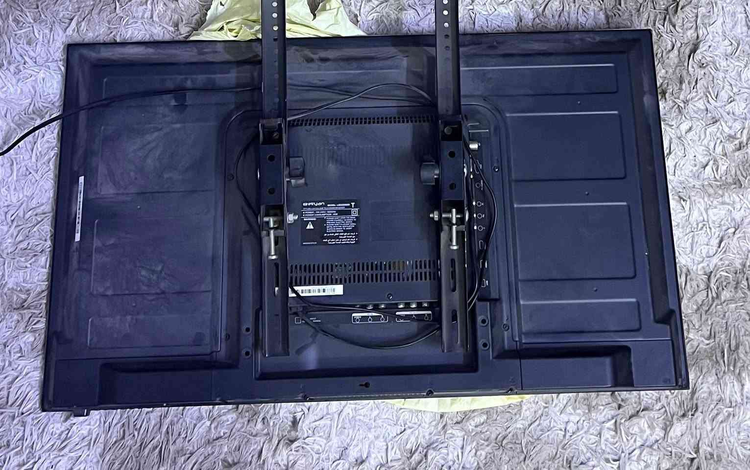 السلام عليكم تلفزيونات للبيع سعر مناسب جداً للاستفسار ***********
