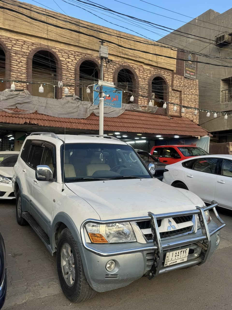 السلام عليكم باجيرو ٢٠٠٦ بيها ٣ قطع صبغ اثر شخوط جاهزة من كلشي ورقم بغداد سعرها ٨٥ ورقة العنوان حي العدل الرقم ***********
