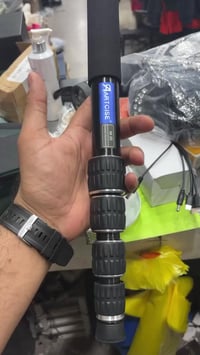 أنطوني • كاميرا