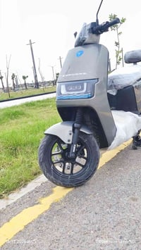 البيع   دراجه كهربائيه يبوك  دراجه جديده  وشراي يتواصل خاص 07708538895