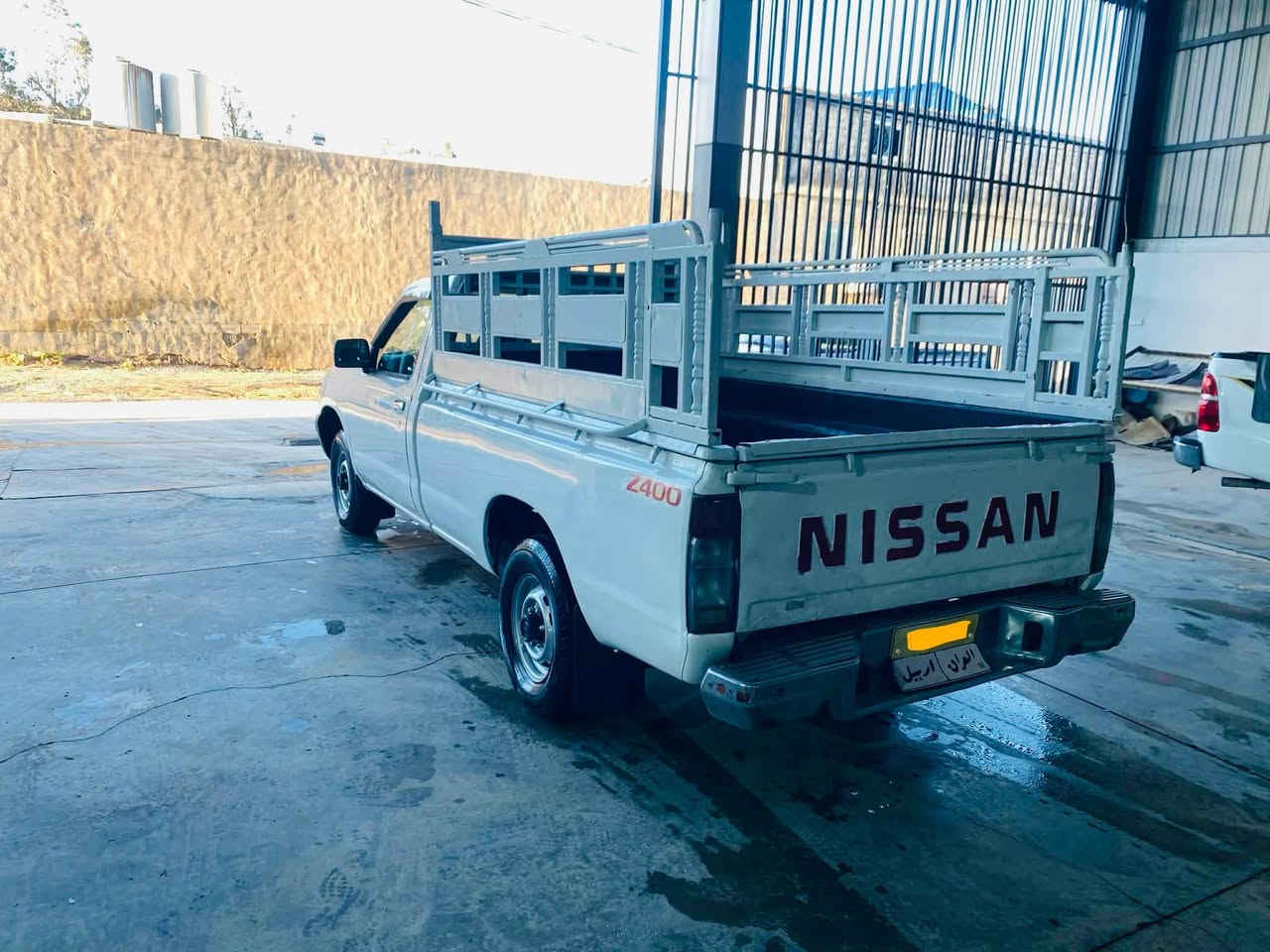 سڵاوی خوالەهەموو لایەک..🤚
نیسان تاک2001به س ته بريته 
5قولاب
 سه نه وي 2021بە سە ر چوە بە س ژینگە ی پیشتری دراوە 
 گێرو مەکینە بەشەرتی 100فیتەر
حيزام بوياخه پيشي ده عمي نيه ناوشاني جوانه هه يكه لي جوانه 
شانسی لۆک
سیارەکە ماڵی دۆستە نرخی لەخوار هەموو بازاڕەوەیە
سعر:78
شوێن :کۆیە كويسينجاك, أربيل


**إذا كنت صاحب هذا الإعلان وتريد حذفه لأي سبب، رجاءا أرسل رسالة إلى الدعم الفني**