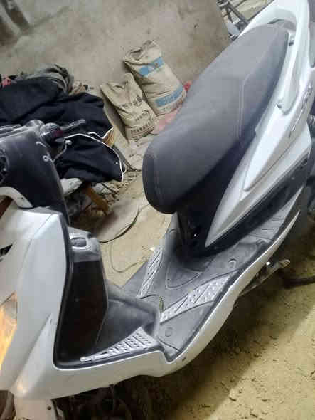 سلام عليكم سكنز فحل ياباني مزود كامل ماشية ١٩ الف بعده زيرو غير متواجد على الفيس وات ساب فقط ***********
