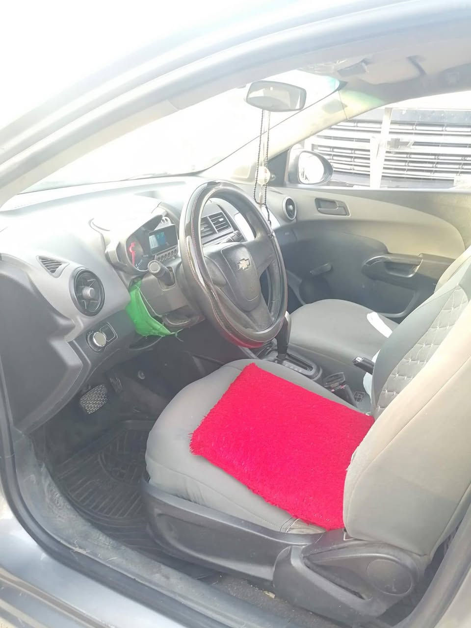 سلام عليكم سونك خليجي ٢٠١٢ للبيع ٥٠وبية مجال ***********بية مجال بية ضربة الباب جهة لأيمن الخلفي
