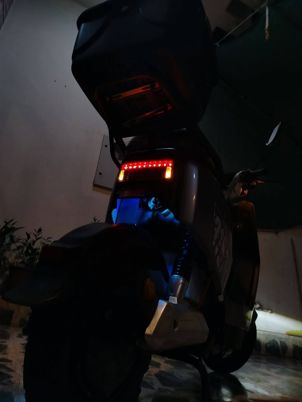 السلام عليكم👋🏻
ماطور شحن نوعيه 318NEW
شركة kOREA_MR🫰🏻
مواصفات: 
1ـ حساس أمان. 
2ـ لايت عالي ناصي. 
3ـ أشاير +دبل خلاط. 
4ـ بك R. 
5ـ أربع سرع. 1.2.3.4.
6ـ كود+مفتاح.
7ـ الشي الأهم ست 6بطاريات+الملف 2500يعني تتونس بل سرعه.
الماطور كامل متكامل وضعية الشركه شرط   والبطاريات أصليه ومن النوع المرغوب KOREA. MR. 
الماطور للمراوس أو البيع التواصل على الخاص  550


**إذا كنت صاحب هذا الإعلان وتريد حذفه لأي سبب، رجاءا أرسل رسالة إلى الدعم الفني**