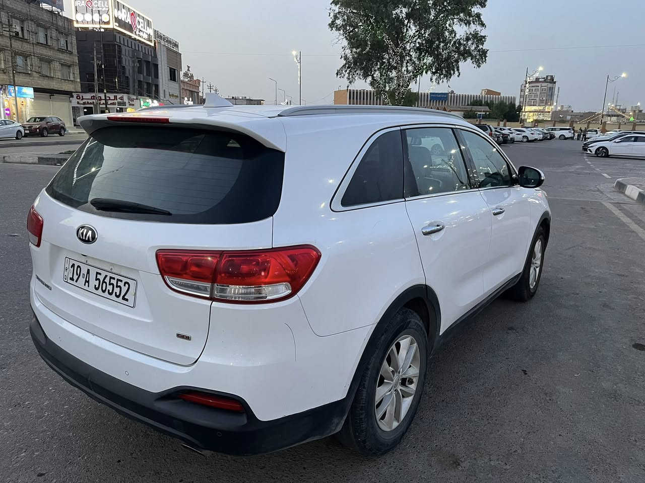 كيا سورنتو 2016
وارد امريكي 4 سلندر 2.4

حادثها تبديل بندي فقط نفس اللون
بدون صبغ ايرباك ستيرن فقط
٧ راكب قطعتين تبريد تحكم ستيرن وحساس وتدفئة كشنات مانع انزلاق ومثبت سرعه وكامره 

ماشية 70الف ميل (112الف
كيلو )
مكاني كربلاء ورقم السياره كربلاء سنويه جديده 
السعر ١٦٥

***********
0786969903
