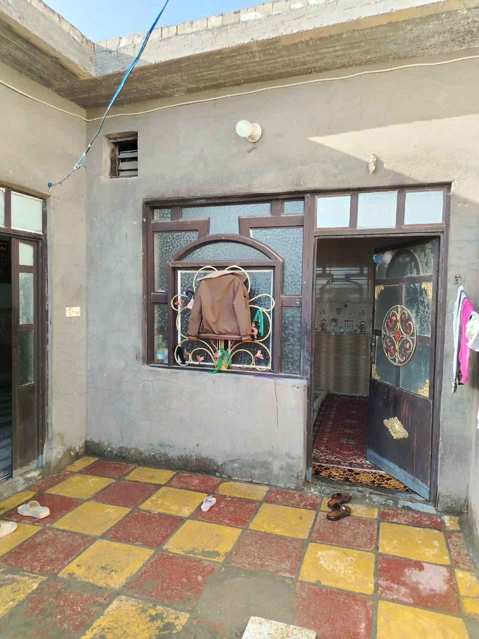 للبيع بيت طابو زراعي بي إقرار محكمه المساحه ١٥٠ طابق واحد صب مسلح كونكريت السعر ٣٥ بي مجال قرب جسر الإمام علي شارع الجملون الشراي يتصل *********** النجف الاشرف النجف, العراق
