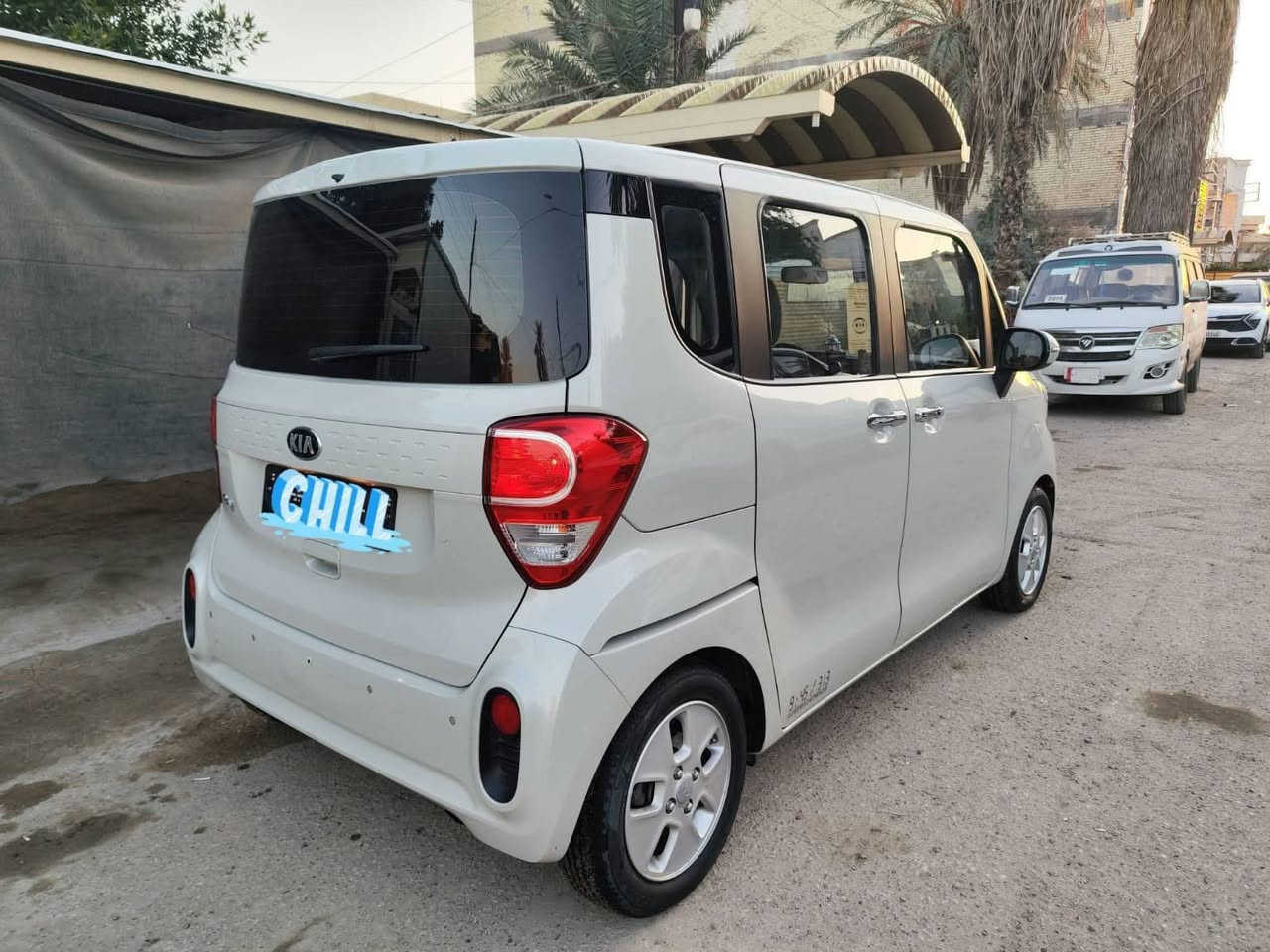 صُــنعت خصيصاً للمواطن الكوري  🇰🇷
السلام عليكم
كيا راي 2021 خليجي كفالة عامة من كلشي حته دعاميات كتلوك الشركة والبصمات احتياط موجودة
 فووول مواصفات
ماشية 23 الف فقط 
بصمة تشغيل 
بصمة ابواب
كشنات جلد 
كشنات كهرباء 
كشنات تدفئة وتبريد
ستيرن تدفئة
حساس خلفي امامي
كاميرا 
مري شفط 
باب خلفي سلايد ( واسعة من الداخل ) 
محرك 3 سلندر اقتصادي جداً 
رقم بغداد دولي هزه جديدة سنوية جديدة  وبأسمي
 السعر 98 ورقة وبيها مجال 
مكاني بغداد العامرية *********** واتساب+اتصال
