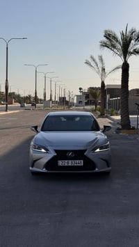 ES250 • ٢٠٢١ • بنزين