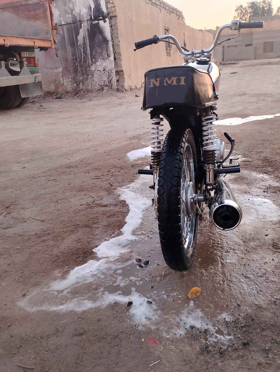 دراجه نامه كلك كلك ما مفتوحة تعمير 25دراجه برقي ما عوزه شلعه حلوه مكاني ناصريه الحولي الجديد***********
