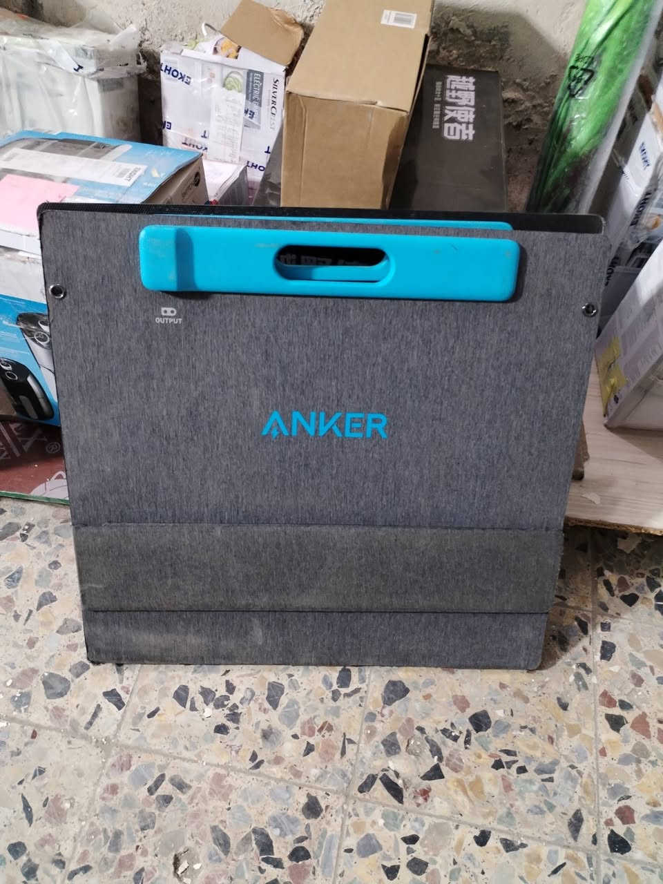 لوح شمسي منشركه انكر ٤ طبقات بقوه ٢٠٠ واط ٤٨ فولت
سعره  بالموقع ٥٥٠ دولار
 استفسار وحجز ***********
السعر ١٠٠ الف
