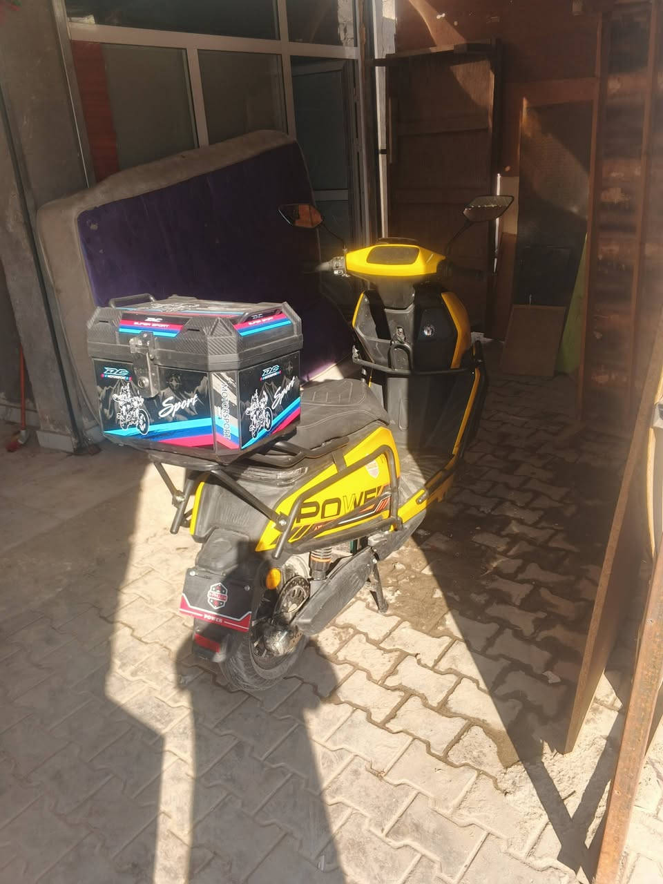 دراجه شحن 2025 دراجه زيرو بعده مطالعين بيه زيرووو السعر 800 او بيه مجال هيه ول دروعه ول جنطه الي وره مكاني بغداد زعفرانيه هاذه رقمي ***********
