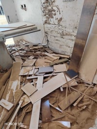 فضلات خشب ام دي اف  منو يريدهن مجانا مع كونيتين نشاره ناعمه بس مو يجي ...