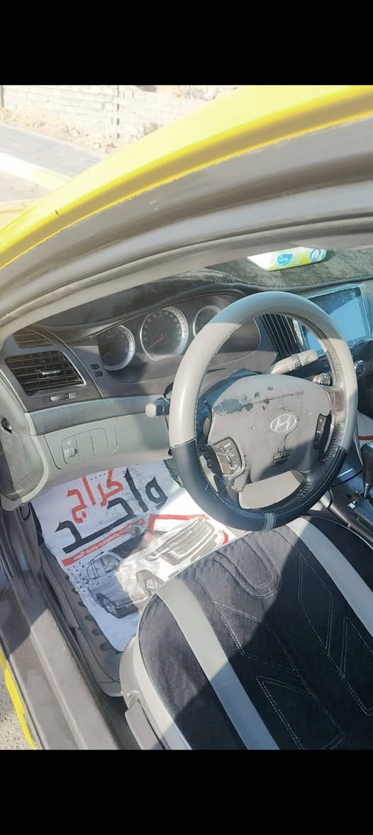 اسلام عليكم من رخصت مدير الكروب هونداي سوناتا مقدس موديل 2010 اصل السياره فول مواصفات واحد على واحد جاهزه من كلشي محرك 2000 محرك وكير قبل 3اشهر من شادهن مال حاويه تخم تاير باتري حداديه كهربائيات تتفه تبريد كله جديد وكله شغال سياره جاهزه ماعده حداديته الوره نص ونص والسياره يرادله صبغ رقمه احمر صدامي راعيه متوفي عندي مستمسكات ومستمسكات عائلته والقسام الشرعي وجهاله كلهم اكبار مابيه قاصرين ويسون وكاله انطيك المستمسكات العندي ورقمهم وعنوانهم ومنك الهم انه ابيعك هل موجود عنوان السياره كربلاء المقدسه قرب مدينة الزائرين السعر 58 وبيه مجال بصيط رقم الموبايل *********** متواجد اتصال واتساب رجان اقره المنشور قبل ماتتصل وانه خادمك
