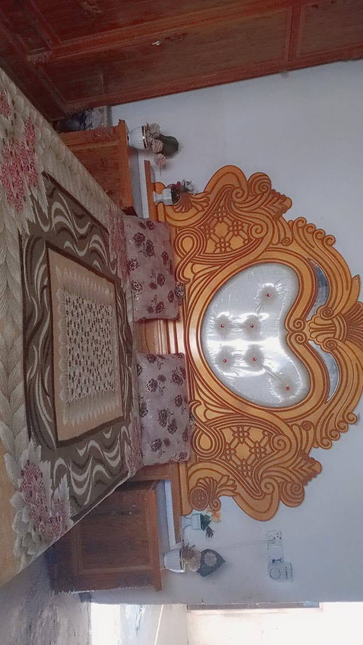 غرفه النوم البيع حطاطه ستعمال قليل سعر خاص رقم الهاتف ***********
