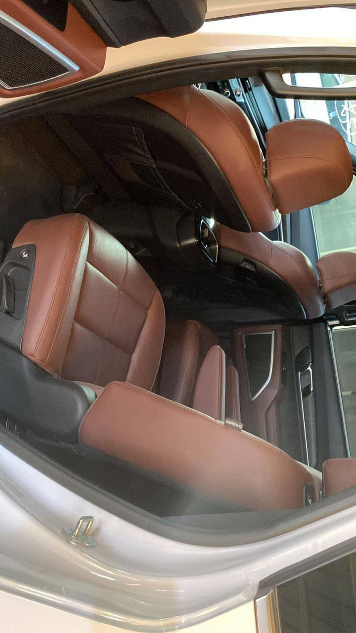 كيا توليرايد2023 EX

مرقمه بغداد ترقيم جديد باسمي

الموديل :2023

ماشيه  39 اللون ابيض وداخل ابيض 

 المحرك :6  سلندر 3800

 السياره  بيها بنيد مبدل بدون دواخل

الايرباك بلادي 

المواصفات
 : فتحة -
 رادار امامي
- تشغيل عن بعد
 - مرايات شفط
- اشاير بالمرايا
- ويل كب حجم 20
- حساسات خلفية
- كشنات جلد  
 - لايت امامي خلفي LED
- تدفئة تبريد بالكشنات
- شحن لاسلكي - :
عنواني بابل سياحي 
***********
