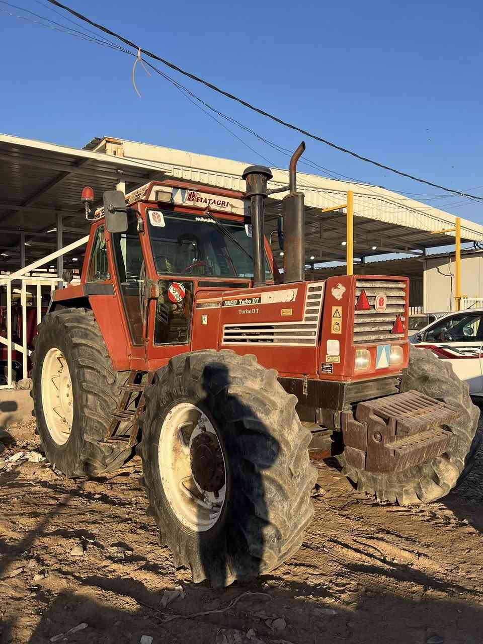 للبيع فيات 140
فول مواصفات كفاله عامه كير مكينه اكسل 
تخم تاير 
مكينه خير من الله 
للتصال ***********/***********
مكان كوت دجيلي 
السعر 55مليون وبيه مجال
