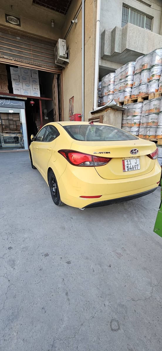 النترا موديل 14 (كير عادي) 1800 دوش حادثها بس بنيد مبدل مكينه كير تبريد ثلج خير من الله صدر امامي خلفي قبل سبوع نفضتها  تخم ويل وتايرات البارحه شديتهن جدد سياره بسمي مصفره هيئة وغرامات سياره صبغه اوله ما معيوده كبل للشارع ما ناقصه شي
السعر ٩٣ وبيها مجال قليل مكاني بغداد مدينة الصدر 
***********
