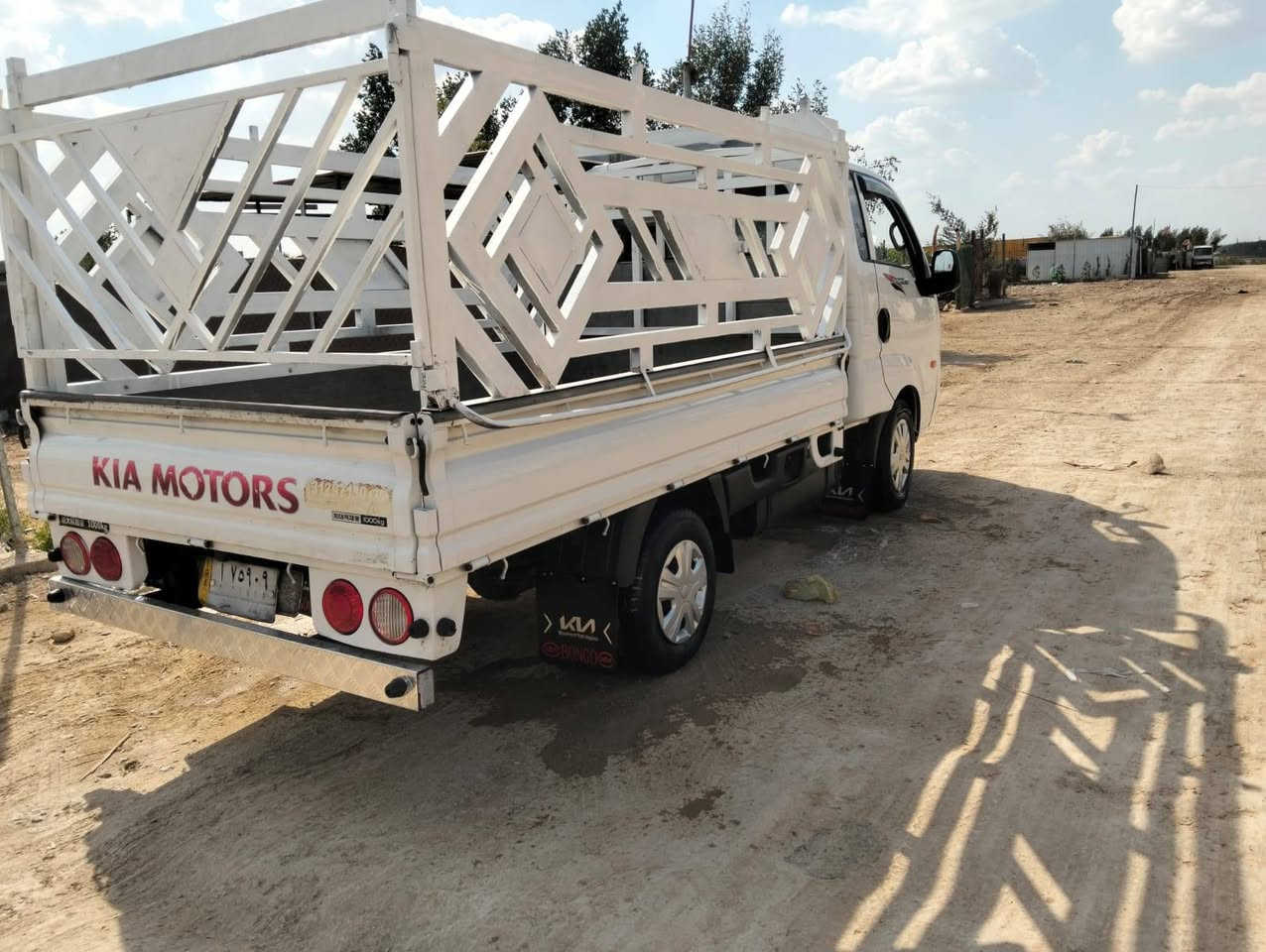 السلام عليكم كيا بنكو 3رقم بغداد مشروع وطني موديل 2009محرك مسكرسبلاين  كير مال حاويه جددحداديه تخم تاير جديد السياره خير من ***********
