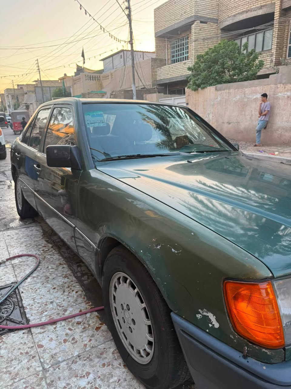 مارسدس دب خير من الله شغال كلشي بيهه تبريد. السعر ٤٥ ورقه
‭***********‬
