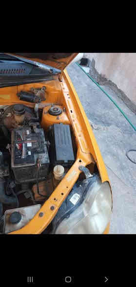 السلام عليكم 
جيلي سي كي موديل ١٢ رقم انكليزي بابل مصفره هيئة وغرامات هزة جديدة سنوية جديدة
كير ومحرك شرط 
تبريد شغال وثلج 
حدادية جيد جدا
كهربائيات شغالة 
بدون ضرر وبدون حادث 
اني الشرعي شرط التحويل  السعر ٢٧ مجال بسيط
السيارة بغداد الشعب
*********** بغداد
