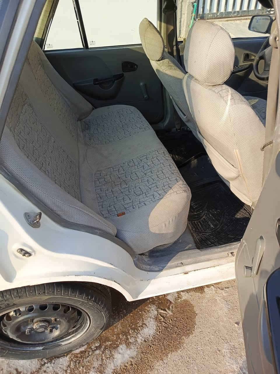 سلام عليكم
سايبه 14 
بدي /كفاله فقط بارد قليل رقم نجف مداور ثاني يوم 
مكينه جديده كير جديد حداديه جديده عرفتها حلوه 
تبريد شغال جاهزه السياره 
شواصي حلوات 
مكاني نجف قريه الغدير 
سعر 35بيها مجال قليل 
استفسار ***********
