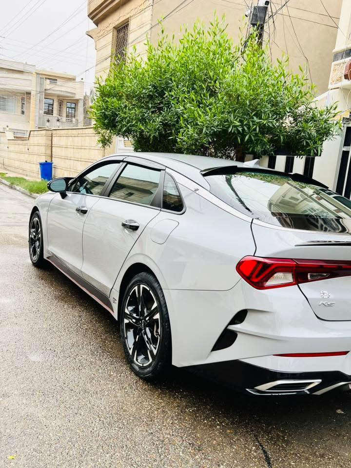 السلام عليكم
كي فايف 2022 باسمي رقم بغداد صارلها سنتين عندي

جي تي لاين فول مواصفات عدا البانوراما 

محرك كير مكفولات 

محرك 1600 تيربو 🚀

ماشيه 70 كيلو متر … 

حادثها جهه عكس السائق 3 قطع 

تايرات جدد وباتري جديد سياره الحمدلله مناقصها برغي 

السعر 178 $ وبيها مجال

مكان السياره السيديه رقم الهاتف( *********** )
