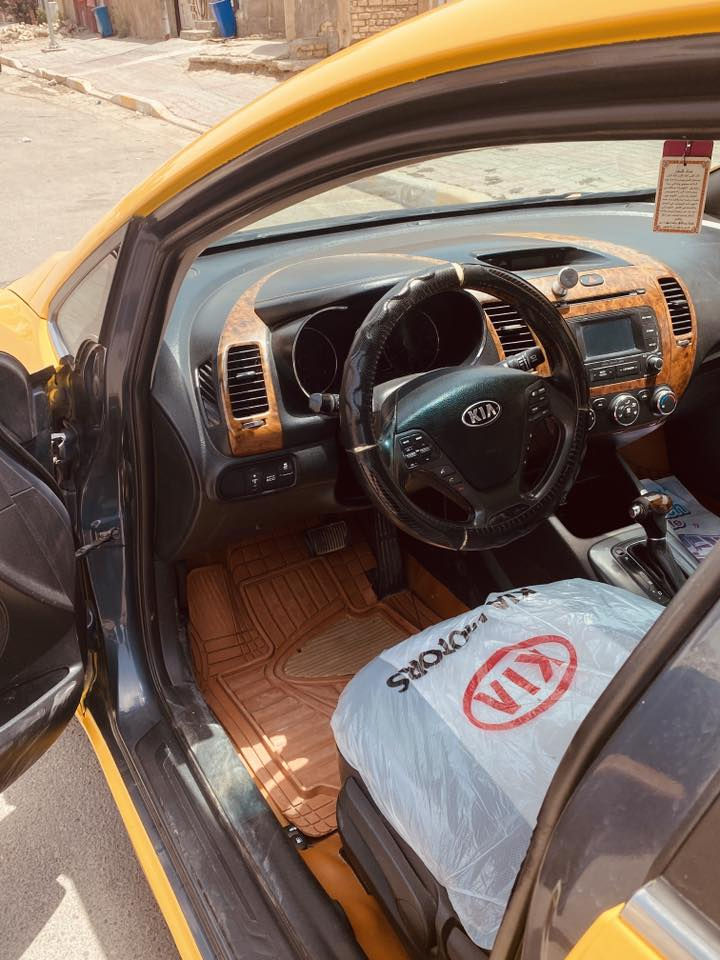 السلام عليكم فورتي للبيع 2015 سيارة مكفوله بدون دواخل بدون  كص 
سعرها 83 وبيها مجال 
مكاني بسماية  
***********
