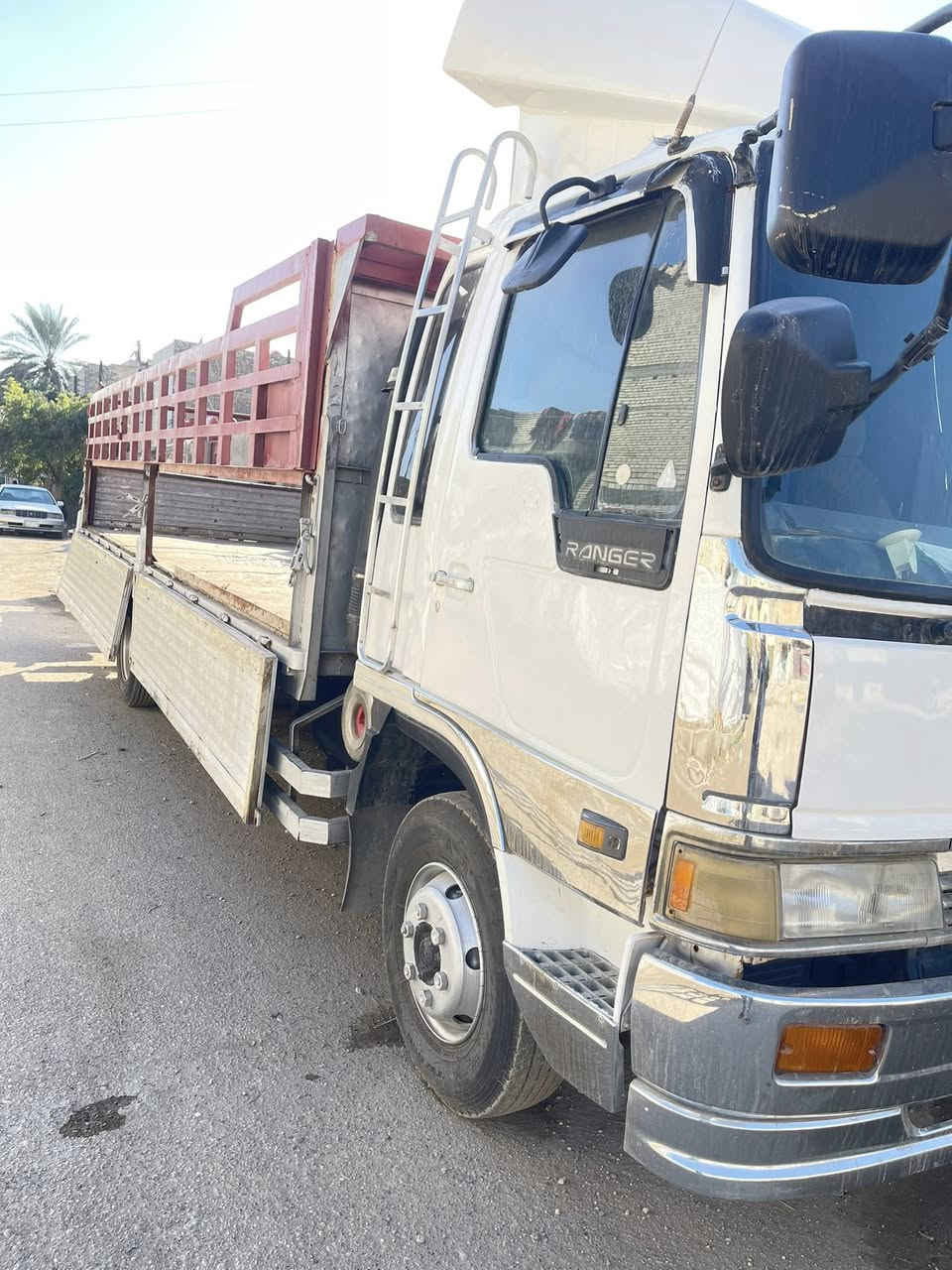 السلام عليكم
هينو طيره رقم ميسان مشروع وطني  
انكليزي بسمي شرط تحويل ثاني يوم 
الون ابيض مكينه 70شرط لاتبخير ولا تنقيص ولا مفتوحه 
شاصي 6وربع بلادي 
تخم تاير جديد 6
باتريات جدد بعدهن بظمان
بدي اربع قطع صفاح ينفتحن 4
مكان بغداد 
شراي يتصل ***********
سعر 165بيهة مجال قليل
