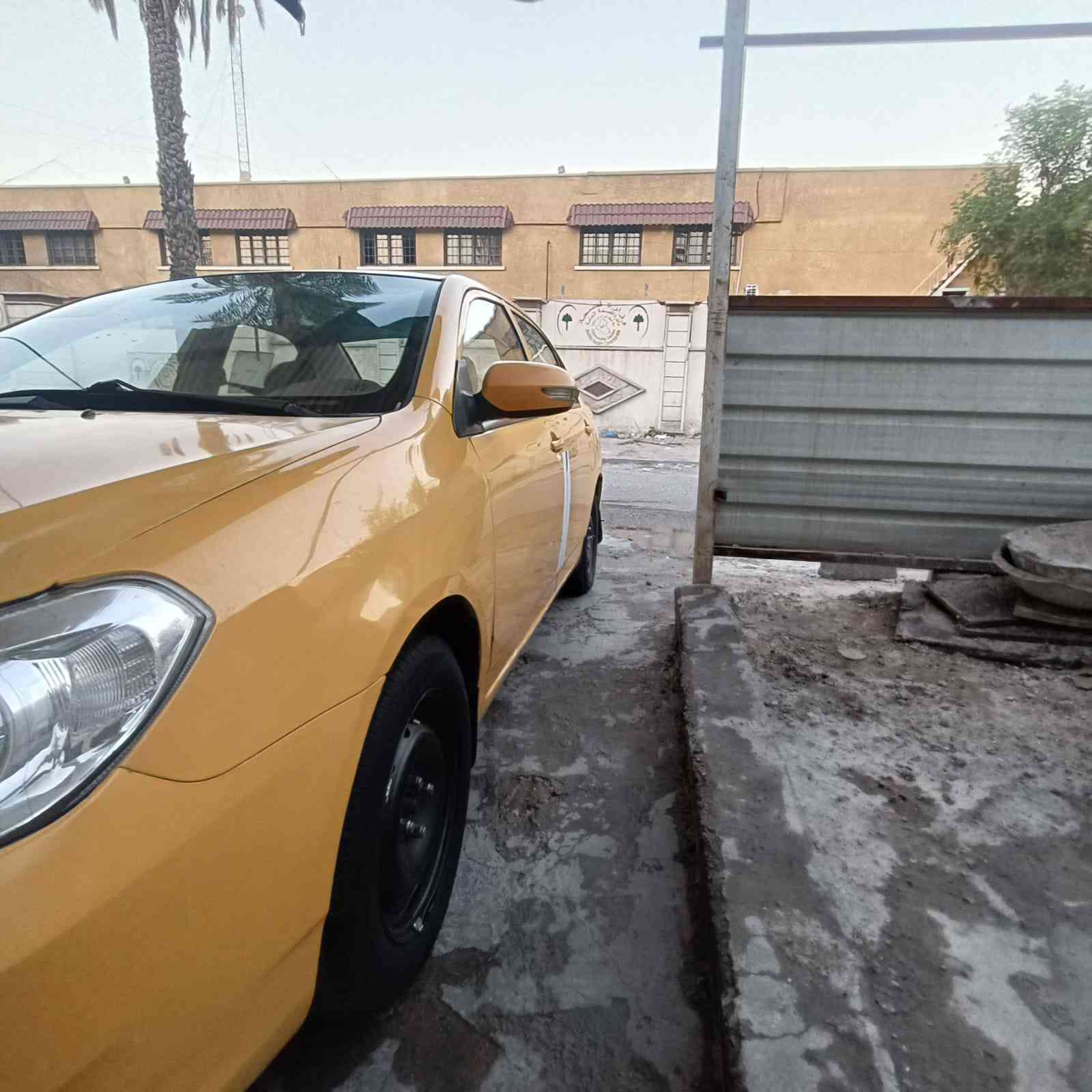 سيلام عليكم بي واي دي   نوع جي ثري    مواصفات   كير ومحرك ياباني شرط كفاله تبريد ثلج تم تاير  حداديه جديد بيهة طخه بصيطه معمره بارد السعر  45 وبيهة مجال حق الجيه بغداد   رقم   ***********
