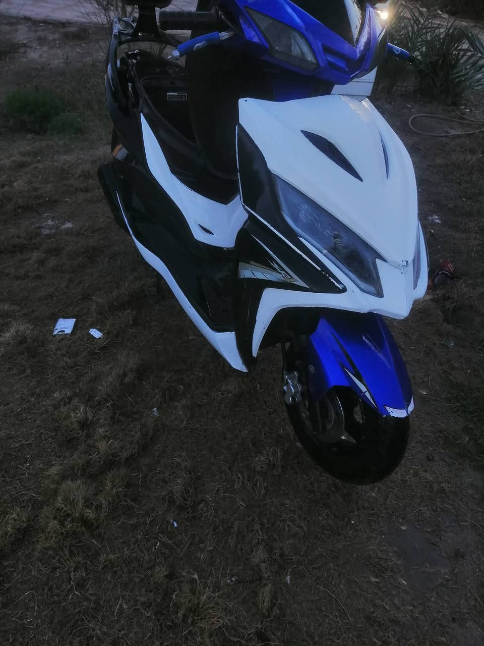 سلام عليكم دراجه امتياز ياباني شادلها كفر جامبو محرك ماكس عدله مامفتوح كهربائيات كلها شغاله حساسات مديل 2020 بس الصالنصه بيها دهن حاطيلها دهن زياده ورايح بصالنصه طلع دخان دراجه نكره وحده شاهد الله حته صبح نكره وحده مكاني بابل القاسم السعر 200 رقم***********
