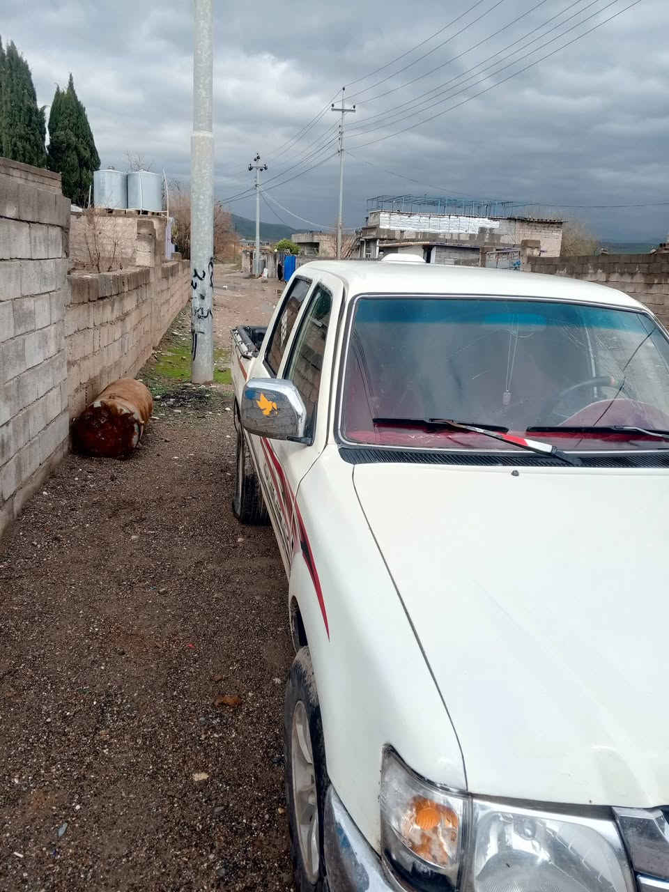 پیکاب دێر 2007 مەنەفێست بیلاد کابرێتەر 
بەشەرتی گێڕو مەکینەو ئەکسلو دەنگو سەرف و بوخار 
ناو سور چوارجام کارەبا هەمو گێچەکانی وەکو بیلاد ماوە شتێکی دەگمەنو جوانە چوار تایەو ویلی لۆک تەبرید 
هەمو گیانی ئیشەکات 230 هەزار؟ڕۆییە نرخ ۳۰ گڵامجالێ *********** ڤایبر واتس ئەپ بەردەستە شوێن تەق تەق
