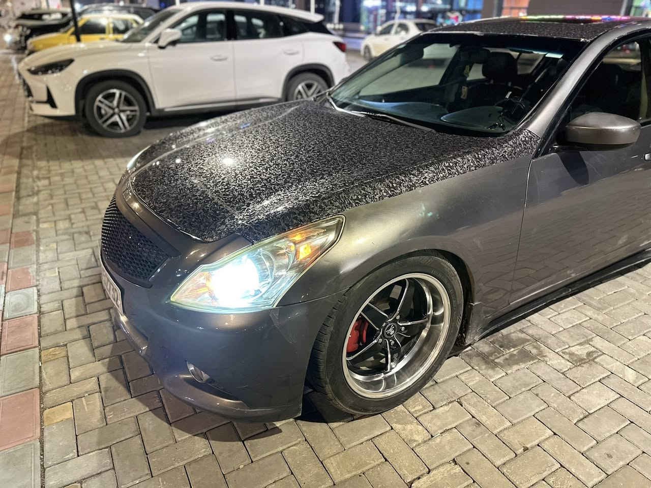 سلام عليكم 
انفنتي  g37x
موديل 2013 مصروف عليه هواي
موصفات خير من الله 
فتحه
كشنات جلد
شاشه 
تحكمات ستيرن
شفتات
تبريد قطعتين
السياره موصافت المعروفه مال انفتني
الاضافات 
راديتر مال  هيمي انسا حماوه
شوت knلونك  مسويهن
عليه داون بايب
واكزوز ستتم كامل ستنلس ستيل 
منطول لطول
دبات كورسا تحكم  3 مابات
كتم وسط مفتوح
عليه وياله ويلد   جدد
دفيوزر
حلوك صلنصه
برمجه سياره حيل قويه 

نجي ضرر 
تعرفون انفنتي يجي كله غرق
راجعه ضفاير 
 وبيه هنا جاملغ وبنيد صبغ
سياره بأسمي
مكاني كربلاء وإذا أكو مراز
***********
