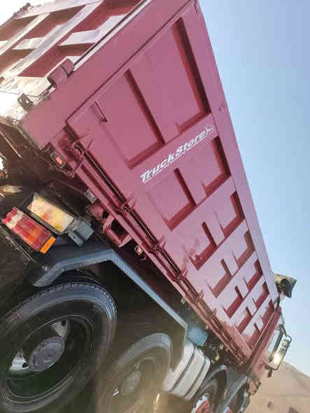 السلام عليكم اكتروز عقرب للبيع قاطره ومقطوره 3لوحات رقم قادسيه انكليزي ***********بي واتساب خاص ماكو
