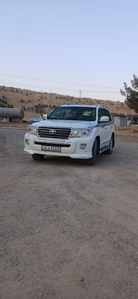 متاح لاندكروزر موديل 14 07705082201 375$
