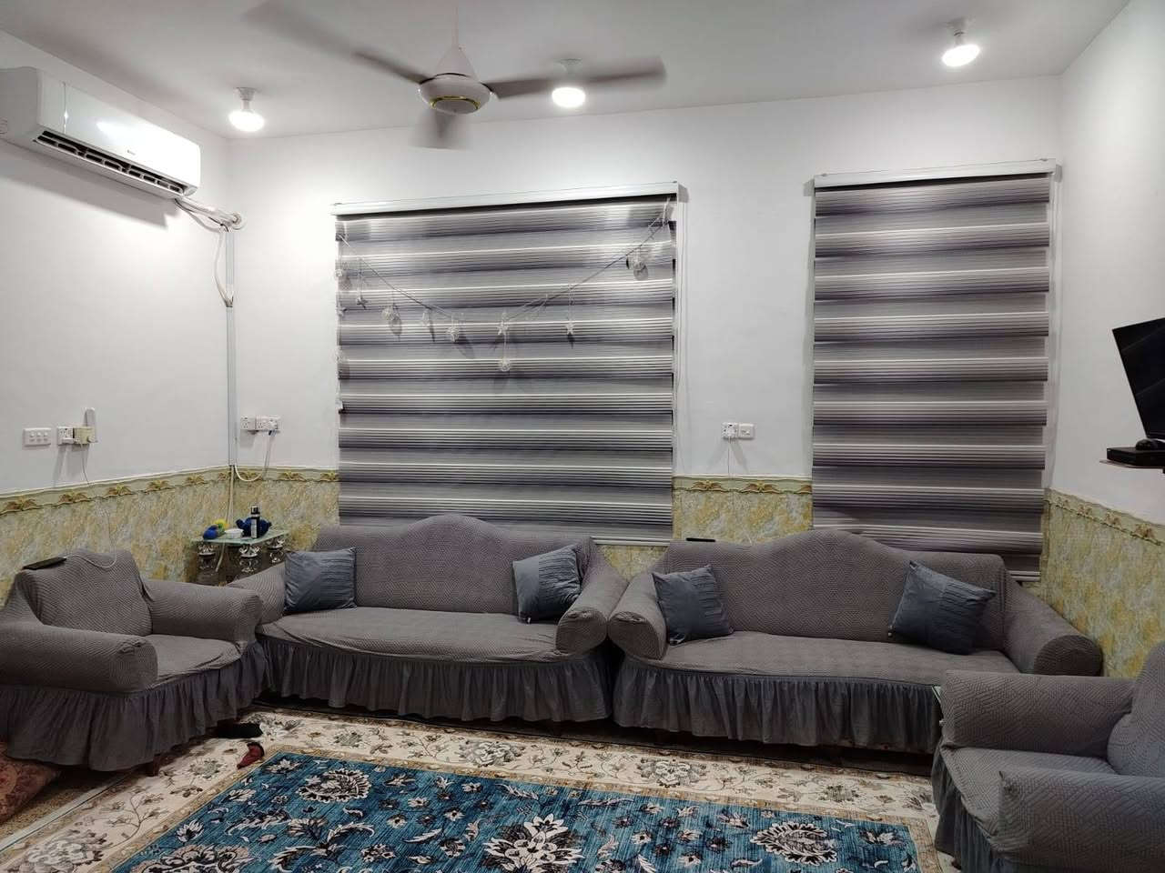 #للبيع

 #بيت #بالجربوعيه #ال٦٠٠٠ #طابقين

مساحه البيت // ٢٥٠ متر بناء كونكريت مسلح

الطابق الأول // غرفتين وصاله ومطبخ وبراني وصحيات داخليه وخارجيه + حديقة 

الطابق الثاني // غرفتين وصاله ومجمع صحيات

سعر البيت // خاص حسب رغبه صاحب الدار

للاستفسار أكثر اتصل على *********** أو واتساب أو زيارة المكتب الحضارة للعقارات السماوه حي الحكم مجاور صيدلية آدم
