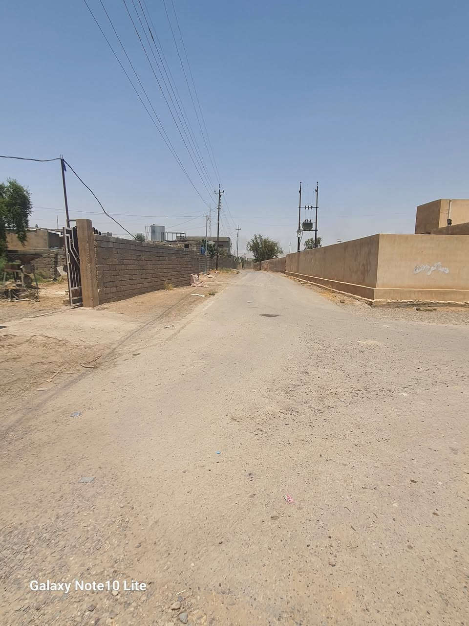 السلام عليكم ورحمة الله وبركات
إلى زبائننا الكرام 
تم نقل الطاحونه نواف الخنجر ابو يوسف من الشارع العام إلى داخل قريه البوجوراي إلى داره قرب المستوصف  واهلا وسهلا بالجميع***********
