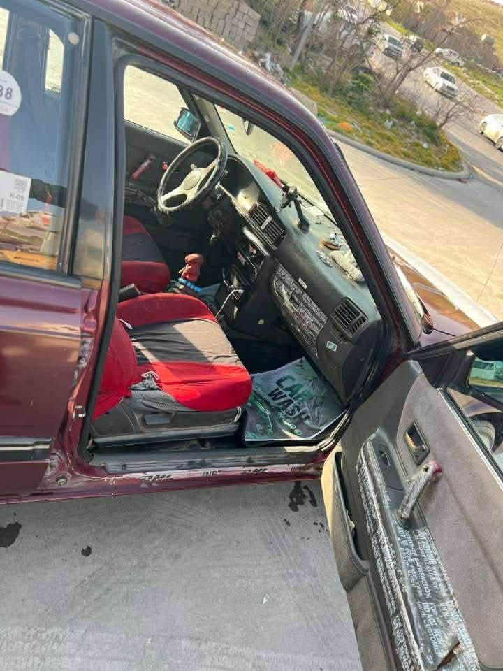 مازدا 626مۆدیل 1992کامل بۆیاخ بەشەرتی ئەوەی ناوگرتنی نە بیت مواسە فات فوولی گیر عادی مە کینە 12بەخ بە شەرتی 100فیتەر تە قەوو ڕە قەی نیە ئاڕمی پلاستیک سلیمانی بەشەرتی ئاڕموو ئەوەلیات  بە شەرتی هه مووشتیک ئەوەش ڕە قەمی خاوەنی*********** السليمانية, العراق
