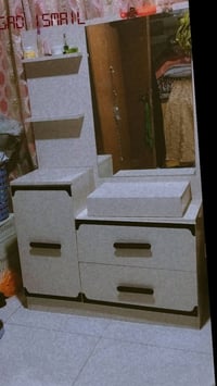 غرفة نوم نضيفه اريدها ب375 مكاني بغداد 07738100618