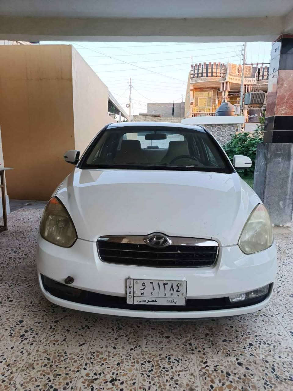 أكسنت ٢٠١٠ خليجي بيها صبغ البابين جهة اليمنى اثر طخه بسيطه للإستفسار الاتصال على الرقم *********** بغداد, العراق
