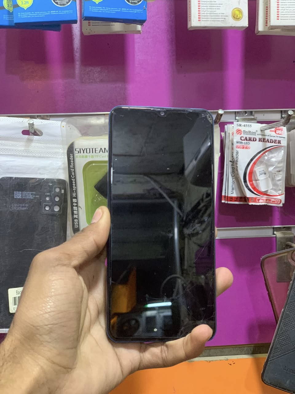 سامسونك A12
ذاكرة 64
بي فطور بالشاشة فقط
الباقي مكفول
سعره 40 الف 
***********
الموقع سوق الجمعه مقابيل مخللات الكرار
