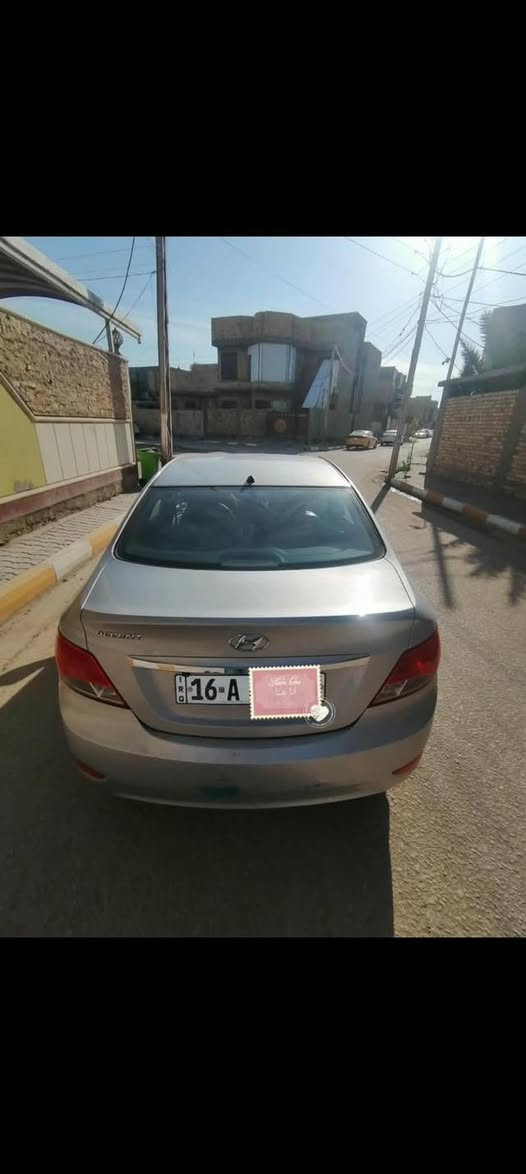 السلام عليكم
مكلف ب النشر 

للبيع أكسنت خليجي 
الموديل 2016
مكفوله من صبغ
تحكم ستيرن
محرك 1400
محرك وكير مكفول
اشاير بالمري
تبريد ثلج وتدفئه
بأسمي رقم قادسية الجديد تحويل ثاني يوم 
السعر 89 وبيها مجال
مكان السياره الديوانية 
رقم موبايل ***********
