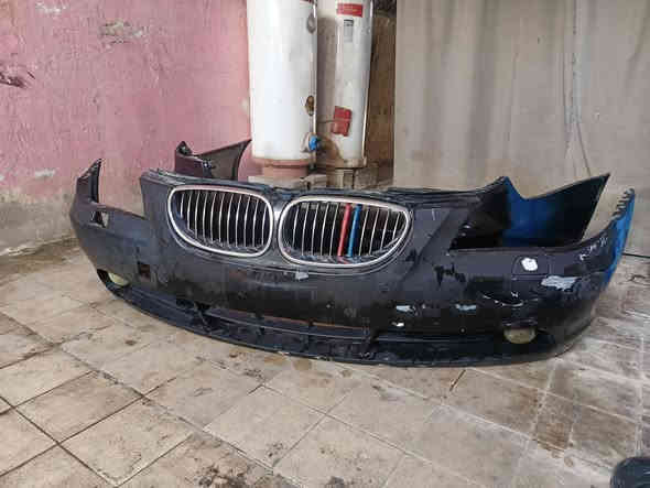 السلام عليكم دعاميات ميماتي الاماميه هيه وشباك والبلوجكترات والحساسات عوزه صبغ والخلفيه جديده كاملات اصليات حاويه للبيع السعر ورقتين توصيل موجود الاستفسار ***********1
