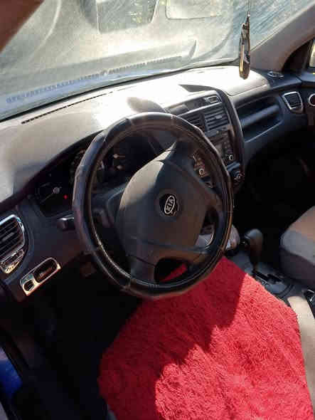 السلام عليكم كيا سبورتاج موديل 2007سيارة جديدة ومكفولة مكينة وكير وحدادية  خير من الله السعر 95 وبيهة مجال المكان بغداد المعامل للاستفسار الاتصال على الرقم ‏📞📞‪***********‬‏ مكلف بلنشر
