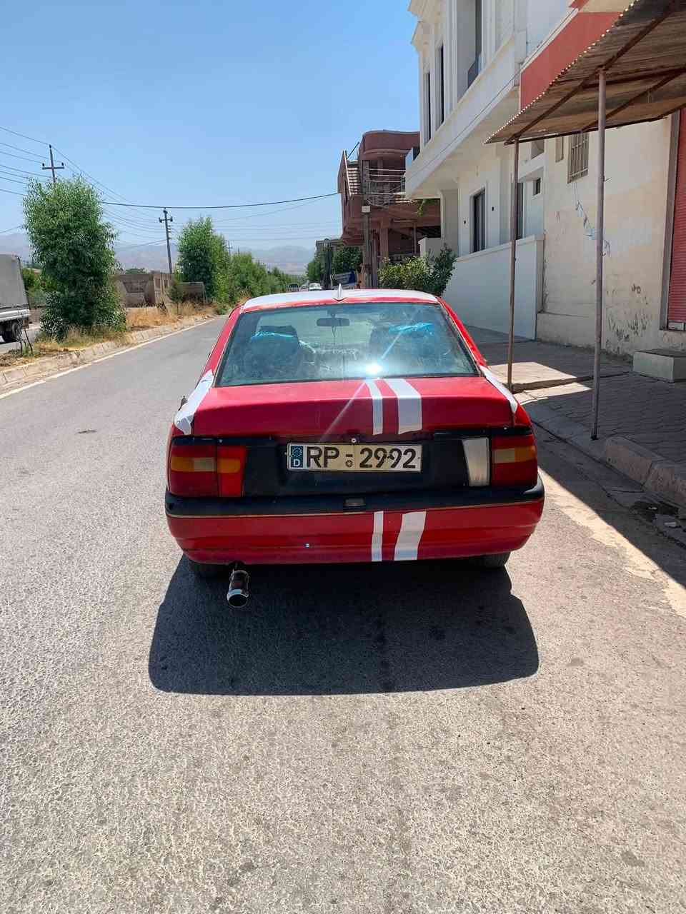 ئۆپل ڤێکترا
مۆدێل1993
مەکینە16 
جرکەی تیانیە رۆن نادە دوکەل ناکە 
تەقەو رەقەی نیە
گۆرینەوەش هەیە
شوێن قەلادزی 
سحری11گلاو 65 هەزار مەحامەلە
***********
