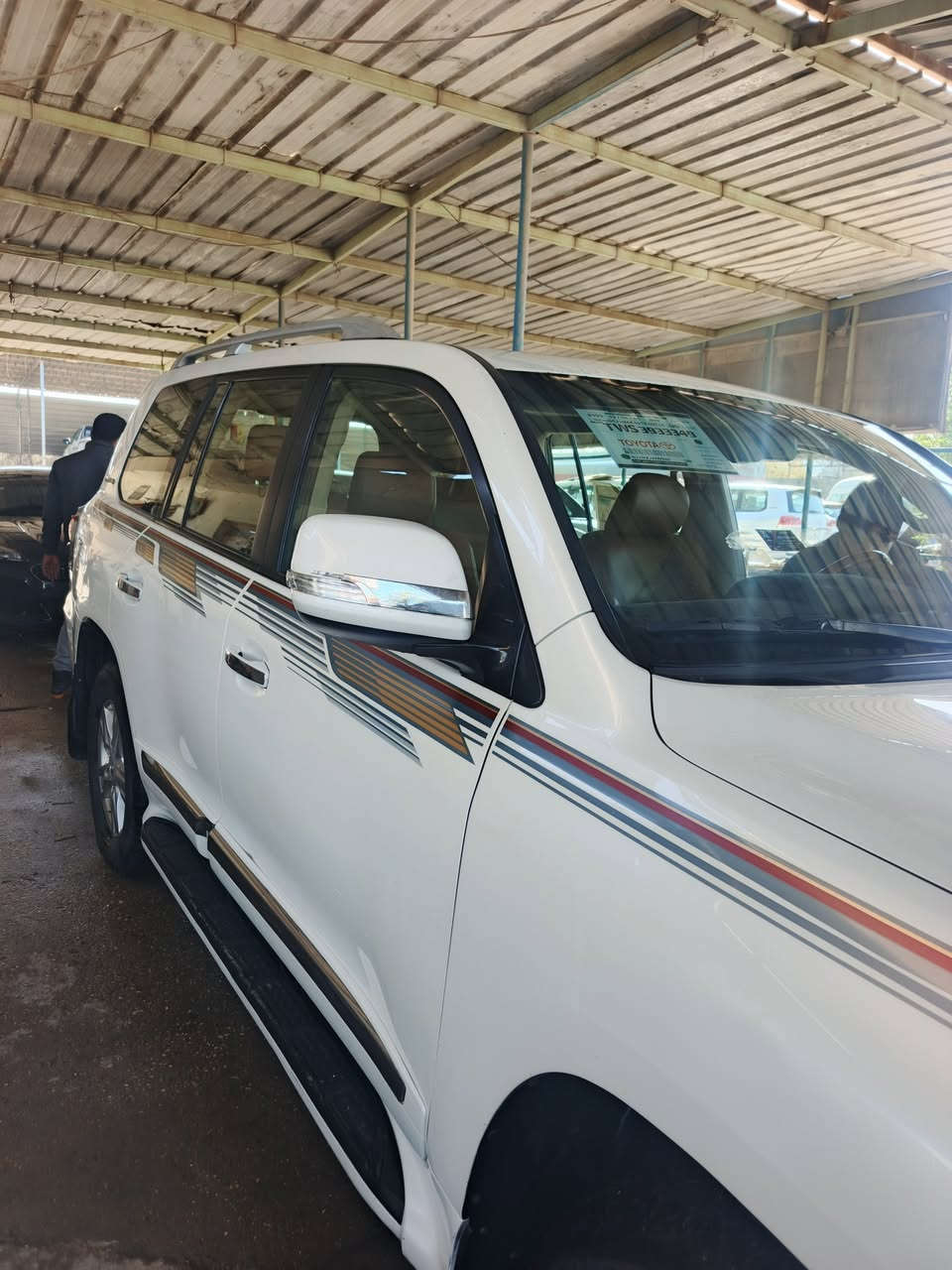 لاند كروزر جكساره ٢٠١٤ سته سلندر رقم بغداد السنويه باسمي مكان السياره كربلاء
ماشيه ٩٥ ألف كيلومتر
رقم الموبايل ***********
السعر ٣٨٥ ورقه
